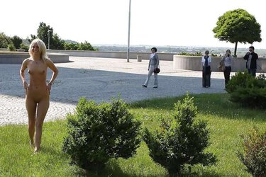 Public nakedness damsels