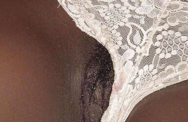DARK-HUED CHICKS ARE SPLENDID