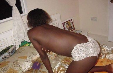 DARK-HUED CHICKS ARE SPLENDID
