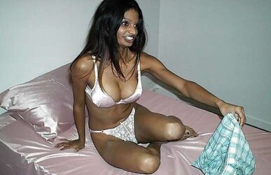 Desi Indian Honeys - coolbudy