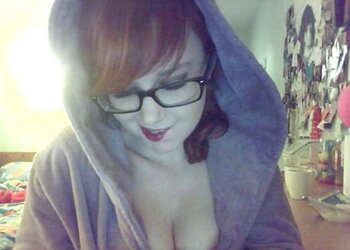 Pretty Inexperienced RedHead Lauren