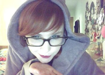 Pretty Inexperienced RedHead Lauren