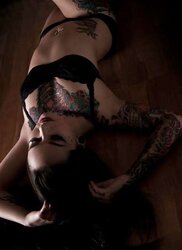 I Enjoy Goth Damsels