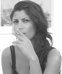 Femmes Smoking B