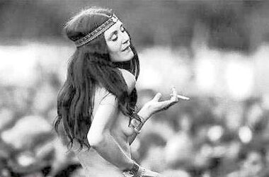 Femmes Smoking B