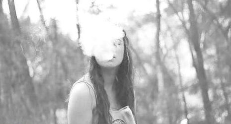 Femmes Smoking B