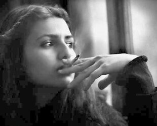 Femmes Smoking B