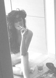 Femmes Smoking B