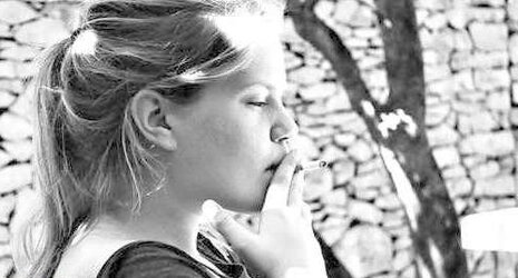Femmes Smoking B