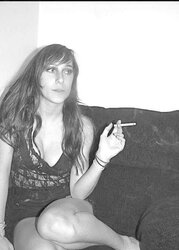 Femmes Smoking B
