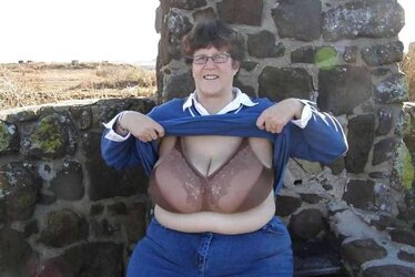 Fat bra-stuffers plumper 57.