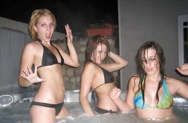 Lezzie Soiree Chicks