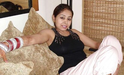 Warm indian damsel