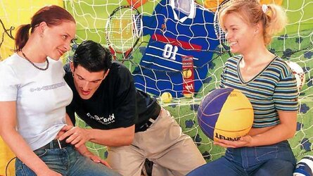 SPORTY TEENAGERS - VOLLEYBALL