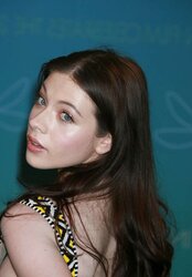 Mitchie Trachtenberg - Mingle