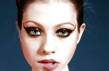 Mitchie Trachtenberg - Mingle