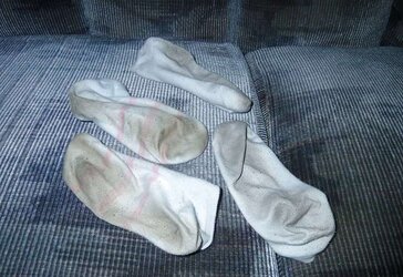 Sloppy stinky socks