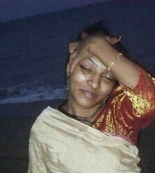 Indian aunty showcasing