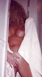 Platinum-Blonde inexperienced Ashlee