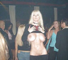 Wedding Ring Swingers #30: demonstrate the goodies