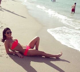 Ditzy ex Sara - Half turkish half iraqi. SATISFY JIZZ TRIBUT