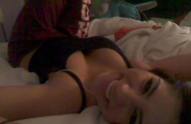 Ditzy ex Sara - Half turkish half iraqi. SATISFY JIZZ TRIBUT