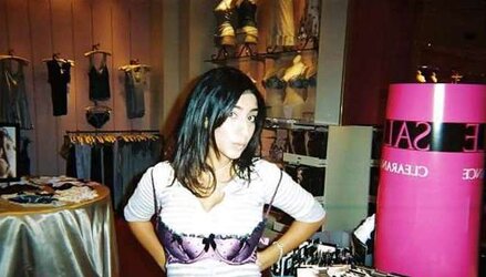 Ditzy ex Sara - Half turkish half iraqi. SATISFY JIZZ TRIBUT