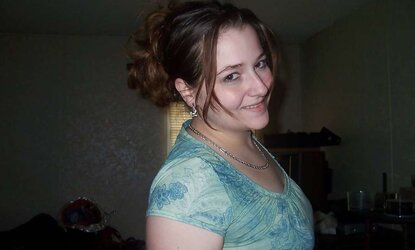 A JUNIOR GIRL THAT I USED TO KNOW