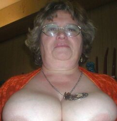 Mature PLUMPER Granny