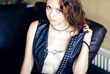SG chilena, Scargatta - Basic Instinct