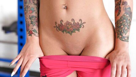Christy Mack - Jaw-Dropping Exercise