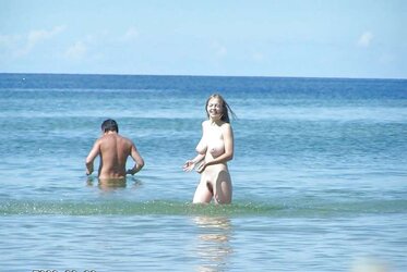 Naturist femmes.