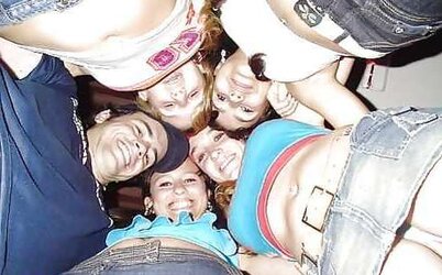 Upskirt Groups