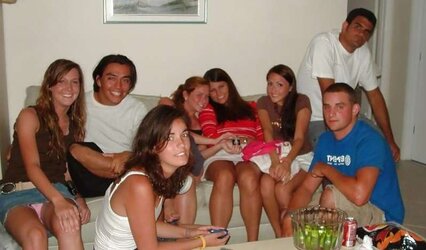 Upskirt Groups