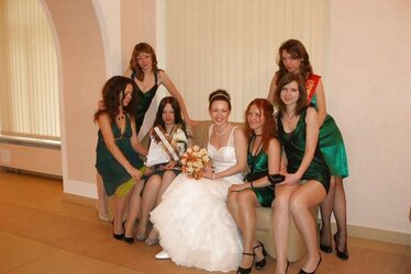 Upskirt Groups