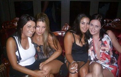 Upskirt Groups