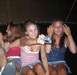 Upskirt Groups
