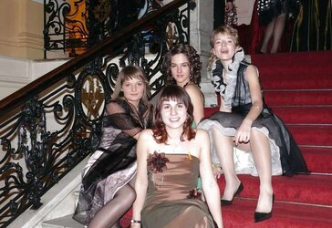Upskirt Groups