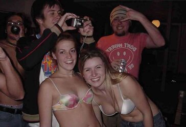 1st View Downblouse Nipslips pt