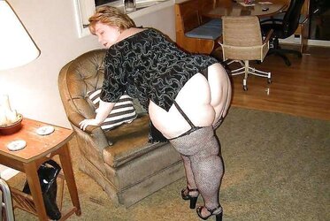 Mature BBWs in tights VI