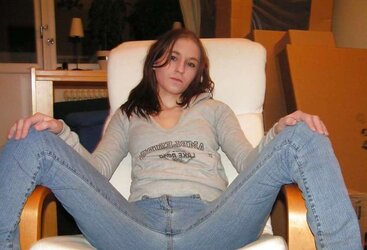 Ultra-Cute Inexperienced Brown-Haired