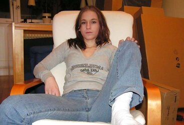 Ultra-Cute Inexperienced Brown-Haired