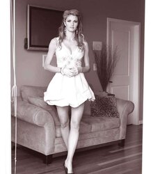 Erin Andrews Sole Pictures