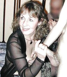 Wedding Ring Swingers #148: Hook-Up Wives