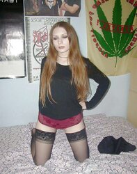 Passionate Teenager With Unshaved Beaver
