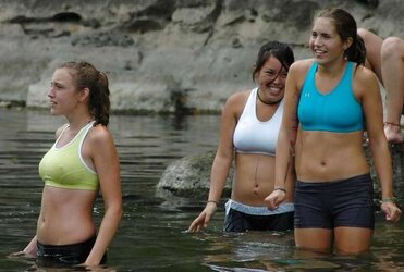 Warm Amatuer Pokies