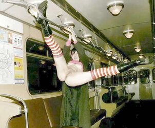Teach upskirt