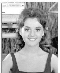 Dawn Wells - Mary Ann Summers