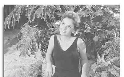 Dawn Wells - Mary Ann Summers