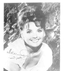 Dawn Wells - Mary Ann Summers